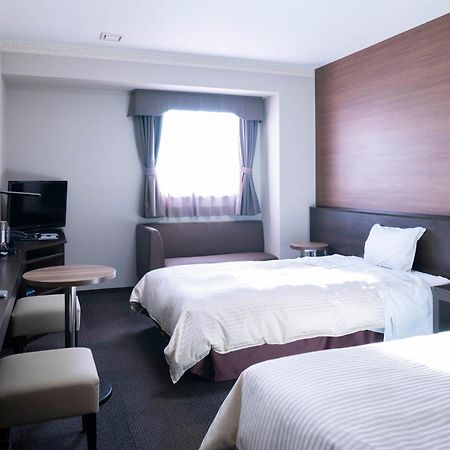 Hotel New Palace Singu Kültér fotó