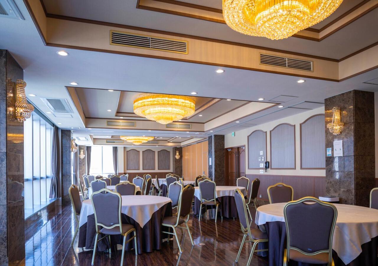 Hotel New Palace Singu Kültér fotó