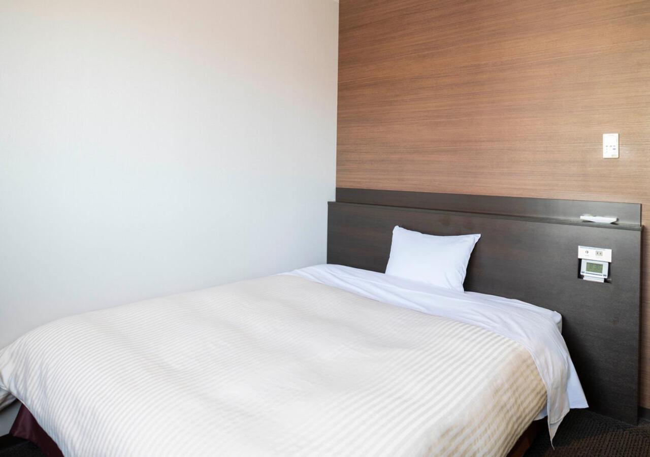 Hotel New Palace Singu Kültér fotó