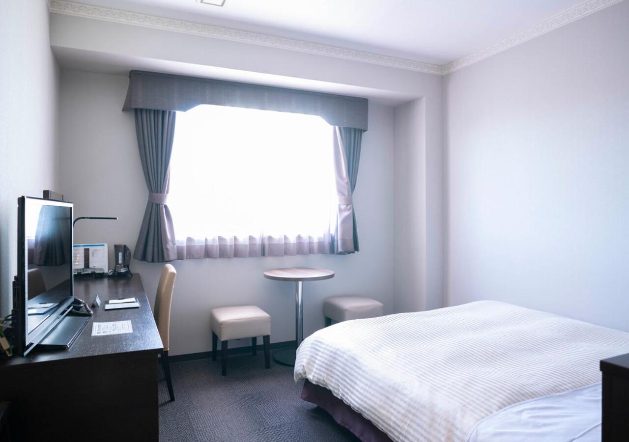 Hotel New Palace Singu Kültér fotó